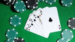 Virtual sports dan hiburan digital dengan kartu roulette dan dadu dalam platform jempolhoki